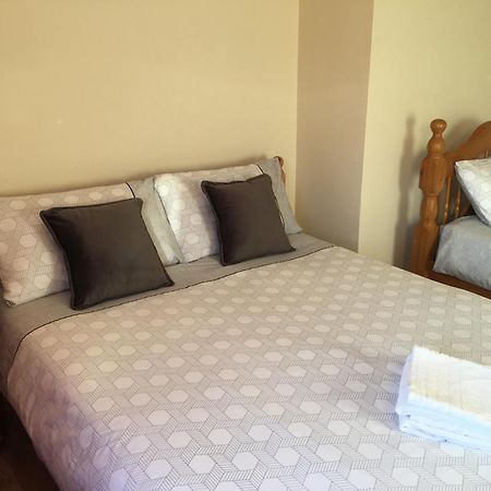 Private Double Rooms & Twin Rooms Rahoon 골웨이 외부 사진