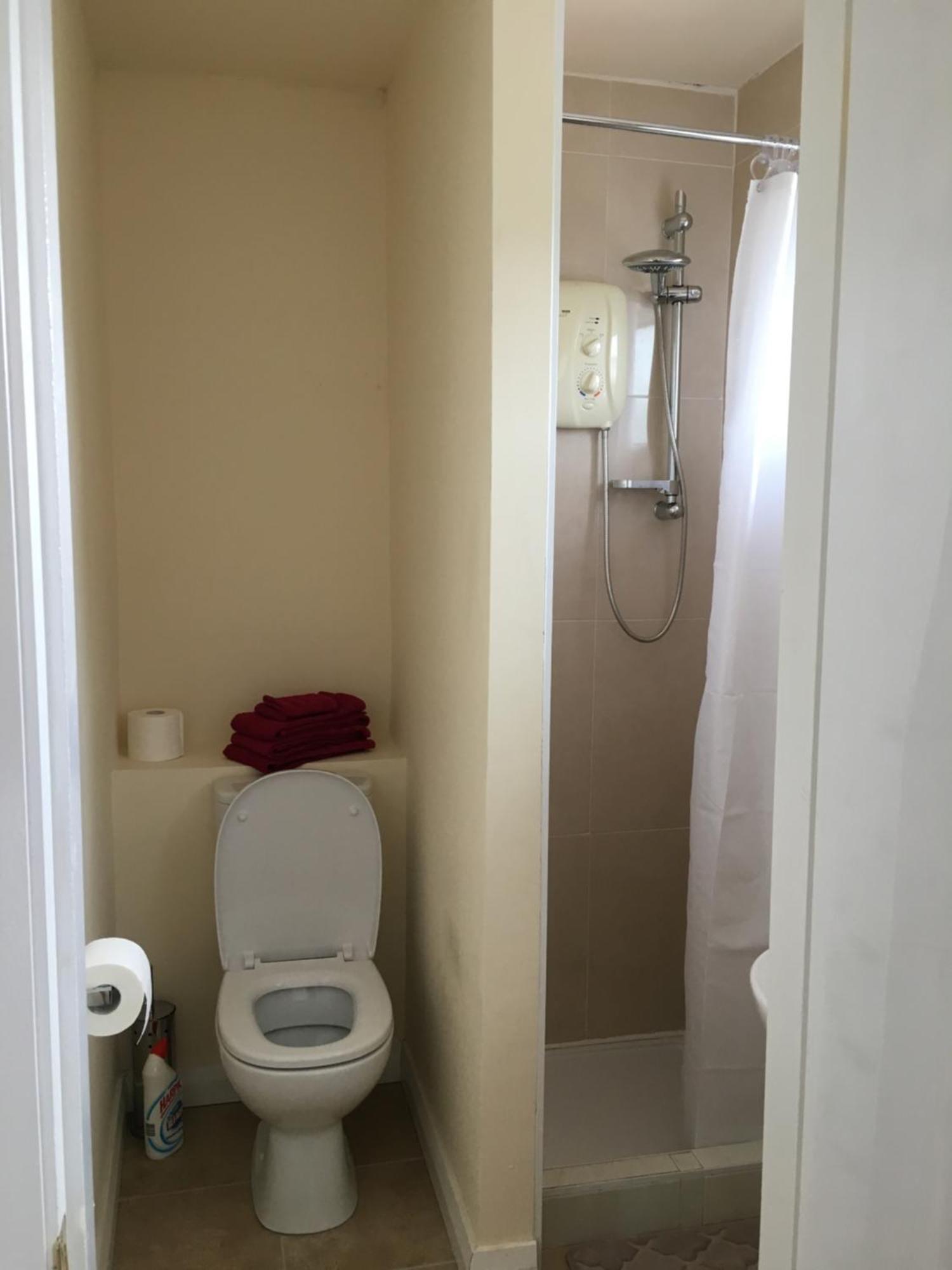 Private Double Rooms & Twin Rooms Rahoon 골웨이 외부 사진