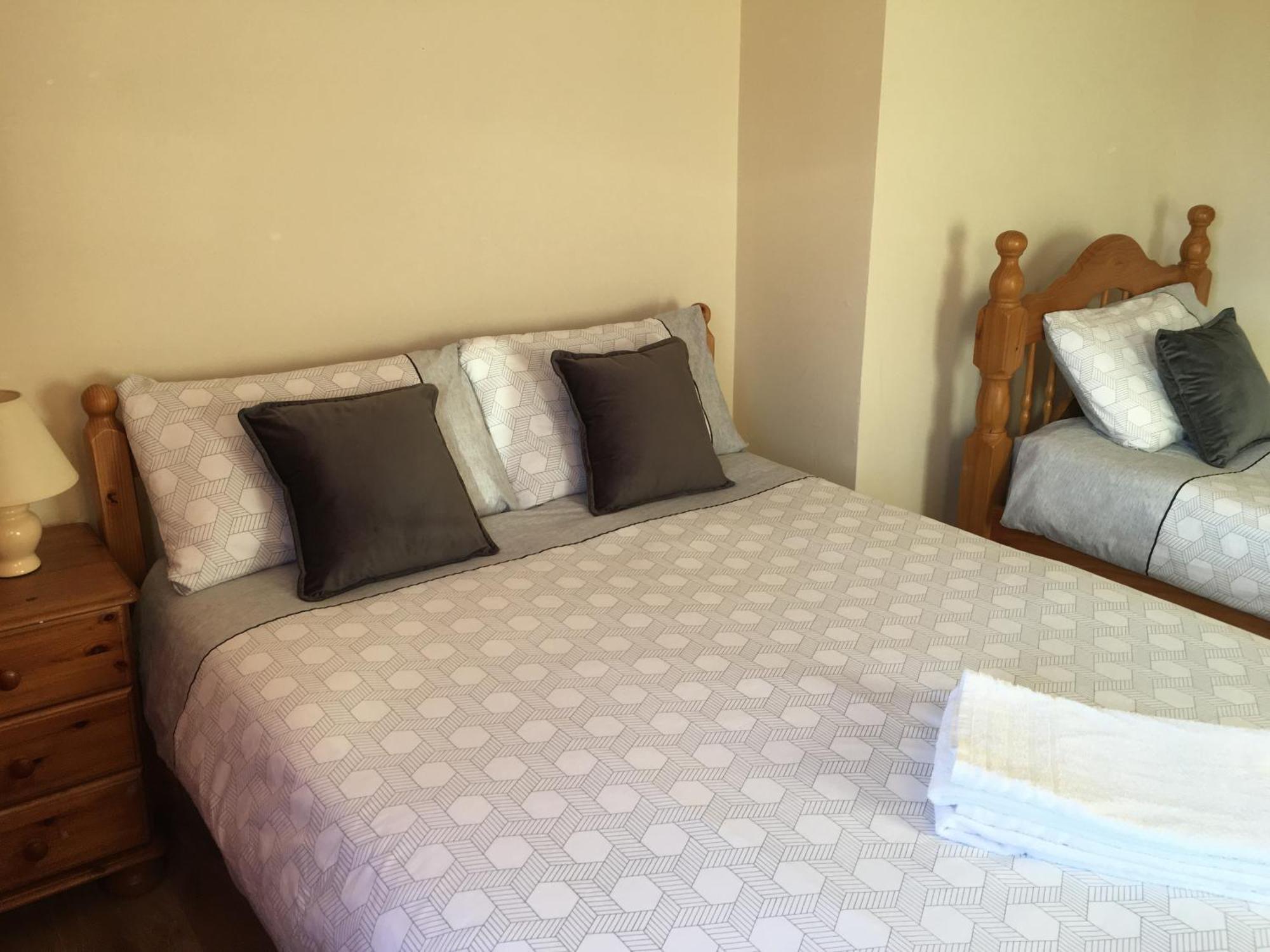 Private Double Rooms & Twin Rooms Rahoon 골웨이 외부 사진