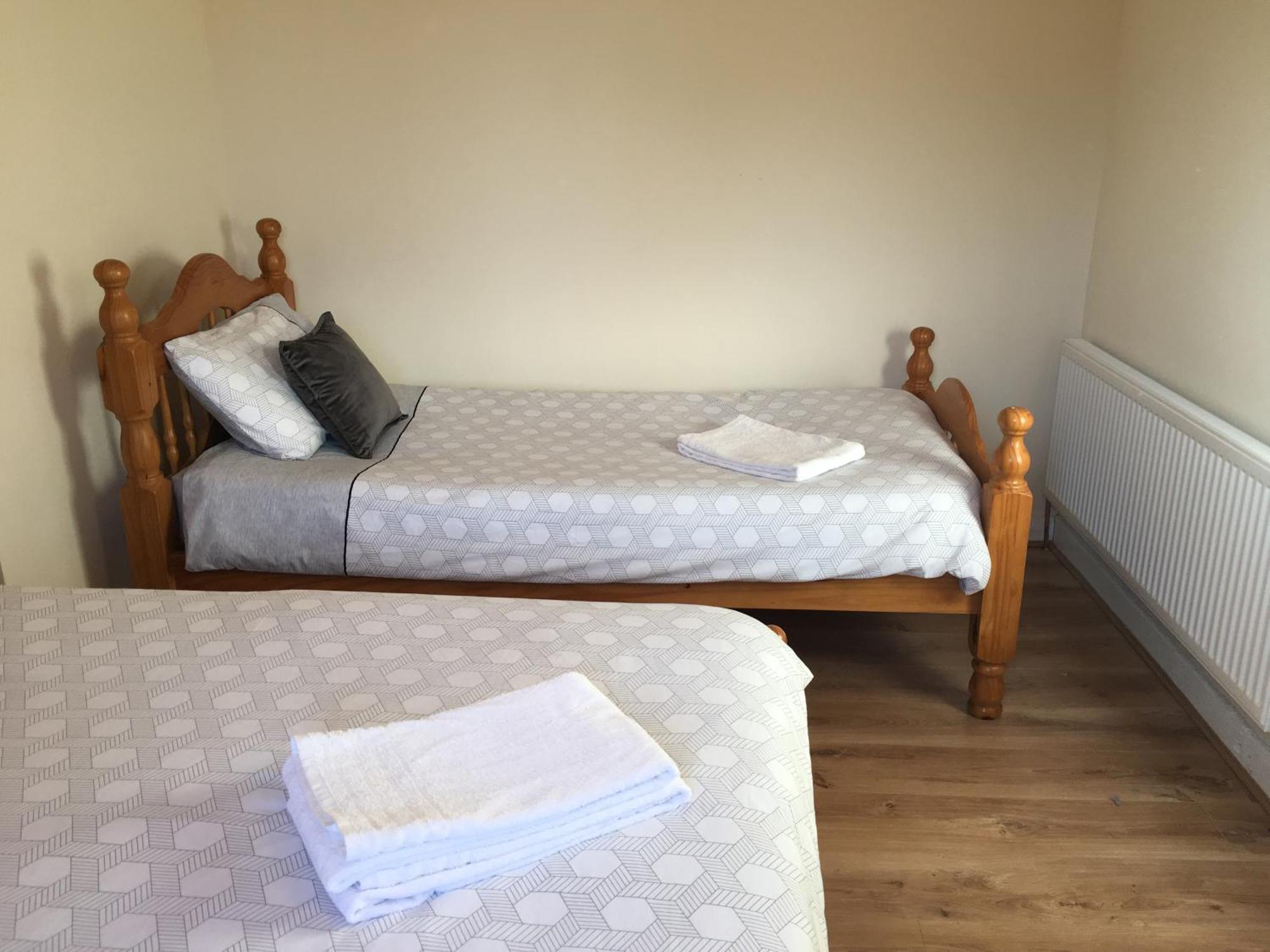 Private Double Rooms & Twin Rooms Rahoon 골웨이 외부 사진